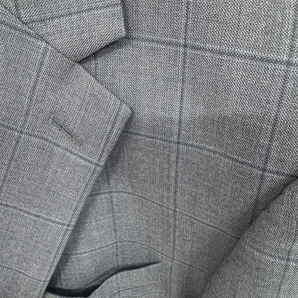 Jos. A. Bank Reserve Collection Blazer - Portland Model - Size 46R - Picture 3 of 5